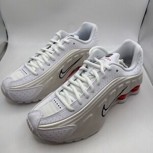 Nike Shox R4 (GS) Unisex Kids 4.5Y Women's 6 Sneakers White/Red/Black CW2626-102